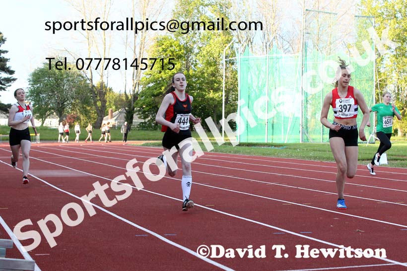 200 metres, 2021 North East Grand Prix No. 2, Monkton, Wednesday, May 19th. Photo: David T. Hewitson/Sports for All Pics